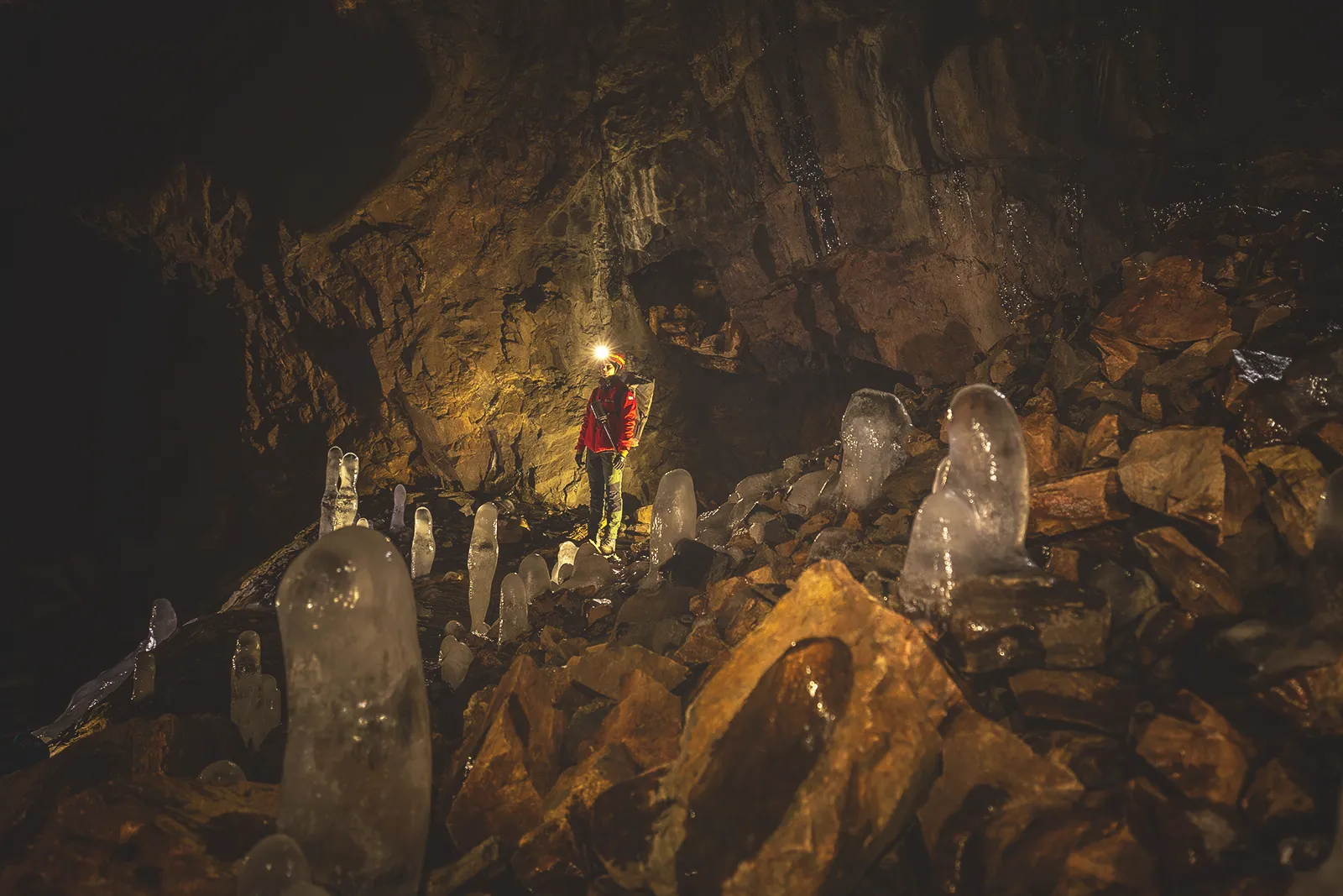 Naturliga isformationer i Äventyrsgruvan